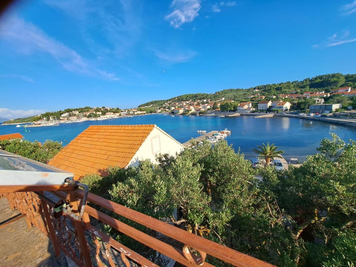 Apartmani Dusica Lumbarda Buitenkant foto
