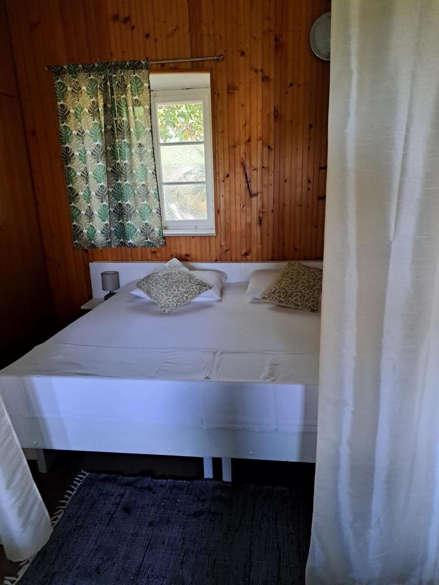 Apartmani Dusica Lumbarda Buitenkant foto