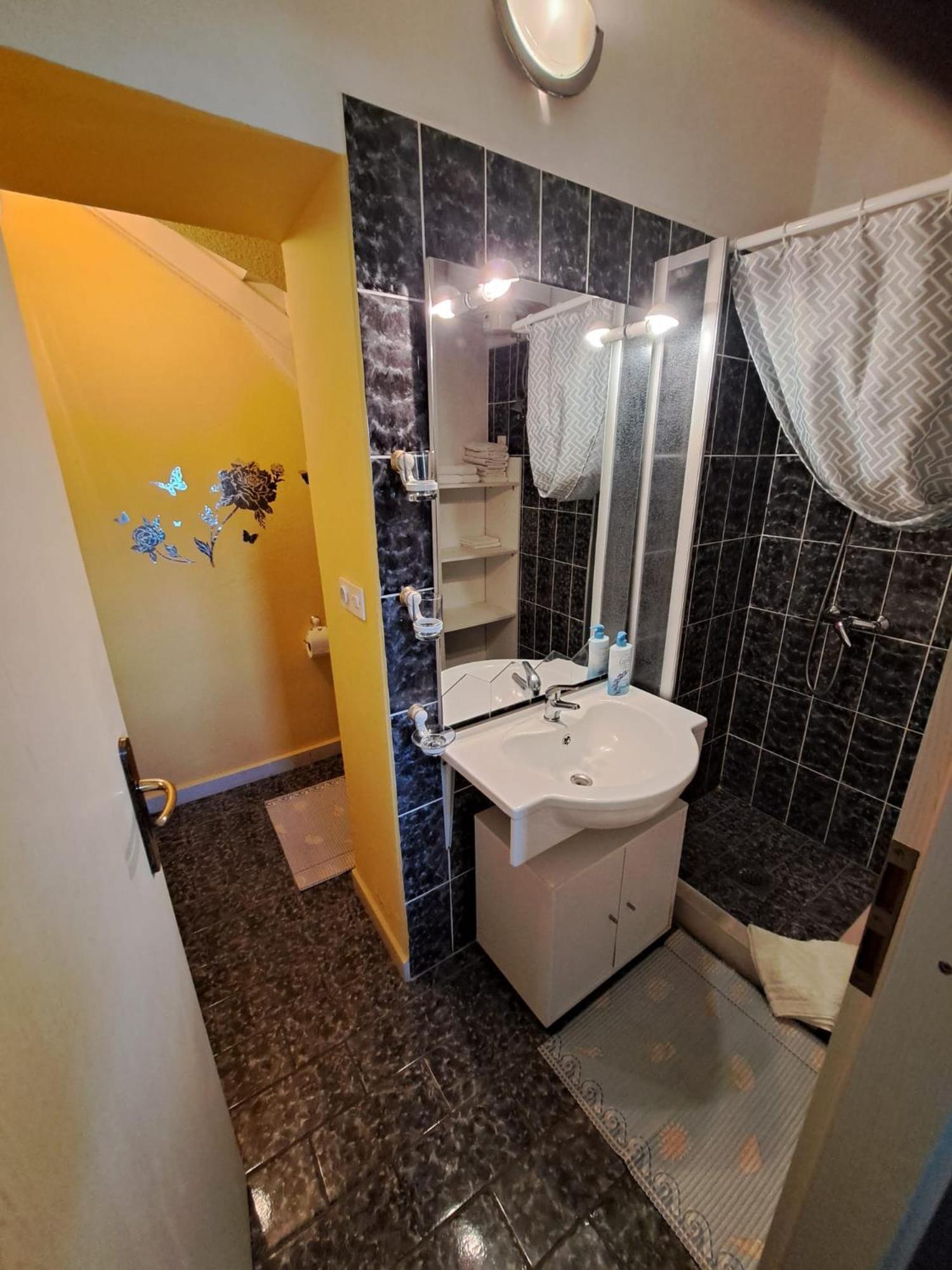 Apartmani Dusica Lumbarda Buitenkant foto