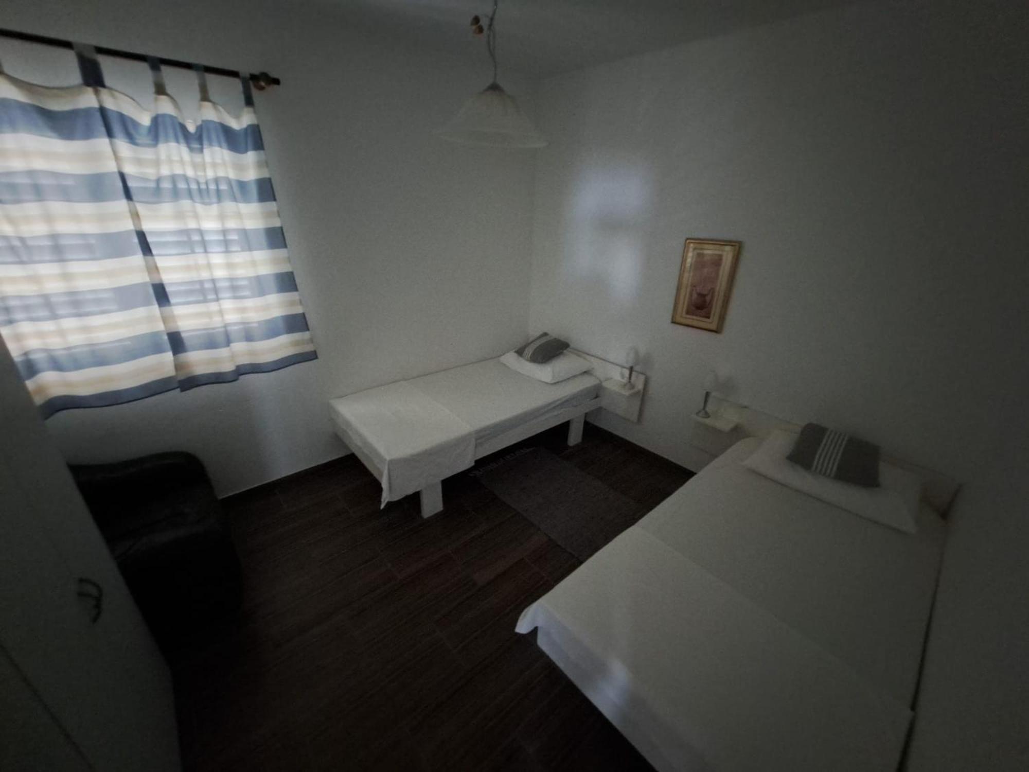 Apartmani Dusica Lumbarda Buitenkant foto